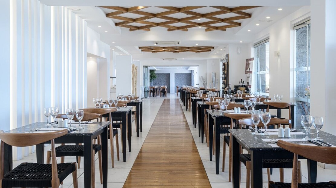 Dimitra Beach Hotel & Suites